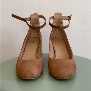 Beige block heel GAP shoes